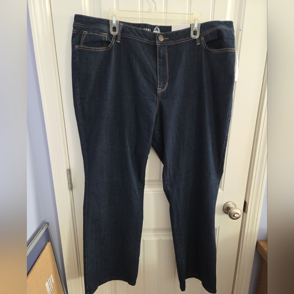 NWT Dressbarn Womens 22 Signature Fit Boot Leg Denim Jeans Dark Wash W62